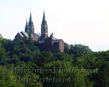 Photograph of Holy Hill Landscape from www.MilwaukeePhotos.com (C) Ian Pritchard