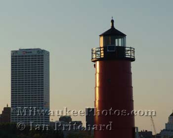 Photograph of Lighthouse Downtown from www.MilwaukeePhotos.com (C) Ian Pritchard