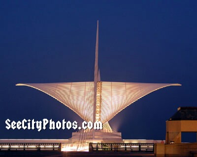 Milwaukee Art Museum at nigh - by Ian Pritchard